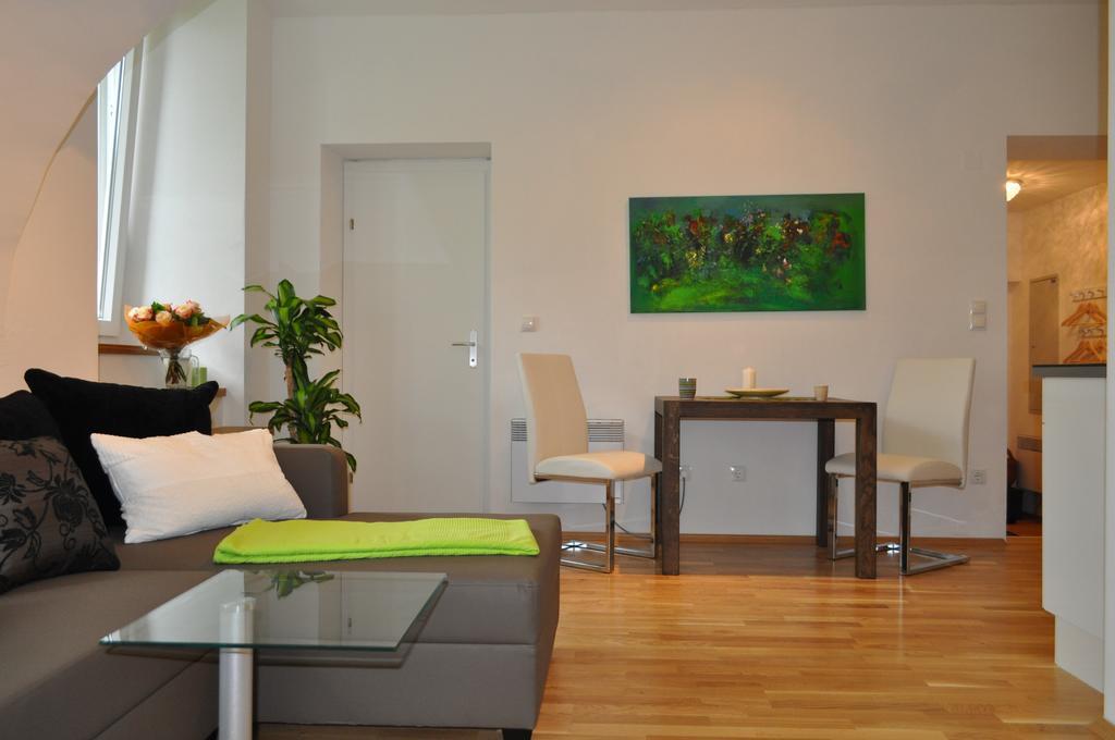 Ferienwohnung Im Univiertel Mit Garten Graz Dış mekan fotoğraf
